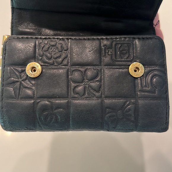 Chanel Precious Symbols Quilted Chocolate Bar Key Holder Case Black Lambskin - Picture 8 of 14